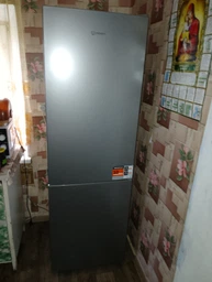 Холодильник Indesit INKS 1361 S4E (INKS1361S4E) фото від покупців 9