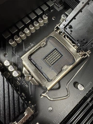 Материнська плата Gigabyte B560M Aorus Elite Gaming (LGA1200/DDR4/1xM.2 Gen4 x4/1xM.2 Gen3 x4) фото від покупців 1
