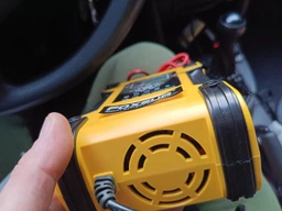 FOXSUR (12V-12А 24V-6А) FBC122412D - імпульсний зарядний пристрій для автомобільних АКБ фото від покупців 9