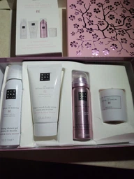 Подарунковий набір Rituals The Ritual of Sakura Medium Gift Set фото от покупателей 1