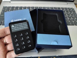 Криптокошелек SafePal X1 фото от покупателей 2
