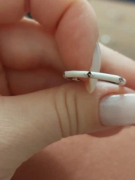 Срібна каблучка Pandora Me Біла емаль та камінці 193089C01 56. фото від покупців 1