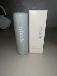 Увлажняющая молочная эссенция для лица Rhode Glazing Milk Ceramide Facial Essence 124 ml