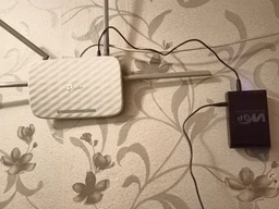 Mini Ups безперебійник для wi fi роутера 10400 mah юпс повербанк з автоперемиканням Model 103A міні упс джерело безперебійного живлення мережевого обладнання інтернет вай фай без світла powerbank ібп підвищуючий dc 9v та 12v білий