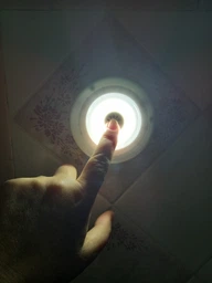 Набор из трех точечных LED светильников (ламп) 3 шт с пультом Smart, таймером отключения, двумя режимами яркости (работают на батарейках) фото от покупателей 4