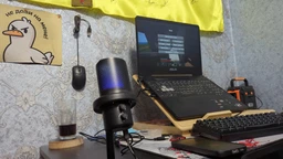 Мікрофон для комп'ютера ігровий студійний конденсаторний професійнийдля ПК з поп фільтром для стрімів запису подкастів вокалу з підсвіткою RGB