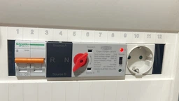 Автоматический или ручной переключатель ввода резерва I-II Tomzn TOQ5-125/2 2P 125А 6М с общим выводом снизу 2 полюса перекидной переключатель нагрузки двупозиционный АВР ATS (1885) фото от покупателей 1