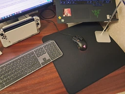 Килимок для мишки Razer Strider Quartz L Pink (RZ02-03810300-R3M1)