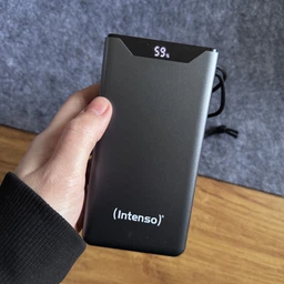 УМБ Intenso F10000 10000 mAh 18 W Yellow (7332039) фото от покупателей 8