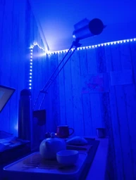 Розумна світлодіодна LED стрічка гірлянда Smart RGB 5050 з Bluetooth додатком + пульт. Комплект 5 метрів водостійкий працює від USB і Powerbank (Павербанка) чорна