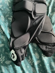 Захисні шорти SixSixOne BOMBER UNDSHORT S 26-28 фото от покупателей 1