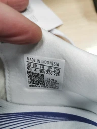 Подростковые футбольные бутсы-сороконожки для мальчика Adidas Predator Club Tf J ID3806 37.5 Ftwwht/Lucpnk/Luclem (4067904803362) фото от покупателей 2