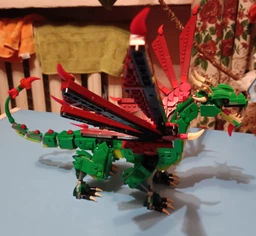 Конструктор LEGO Creator Средневековый дракон 715 деталей (31161) фото от покупателей 1