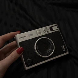 Фотокамера Fujifilm INSTAX MINI EVO Hybrid Black Черная Фотоаппарат мгновенной печати / принтер