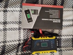 FOXSUR FBC1206D (12V 6A) - импульсное зарядное устройство для автомобыльных аккумуляторов (13576)