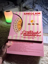 Адвент календар SHEGLAM Advent Calendar Box Spice & Everything Glam чемодан косметики новорічна косметика фото від покупців 1