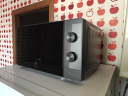 Микроволновка Electrolux EMZ421MMK 1000 Вт черная 4824225 фото от покупателей 16