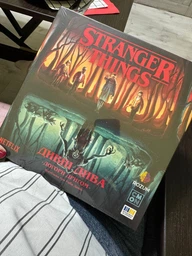 Настольная игра Rozum Странные Чудеса: Вверх тормашками Stranger Things (R048UA) (4820271460336)
