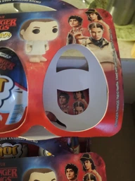Kinder Joy 12 шт Pop Stranger Things киндер джой funko сюрприз шоколадное яйцо для детей 240 г набор шоколадные яйца странные странности фанко с коллеционной фигуркой игрушкой коллекционные киндеры фото от покупателей 1