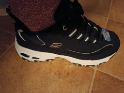 Жіночі кросівки Skechers D`Lites Freeze Talk Black/White 36 Білий 66666125-BLK фото від покупців 2