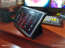 Чехол-подставка CRAYTON для Pixus Hammer, Pixus Titan – стиль, защита и ручная сборка, цвет Черный фото от покупателей 9