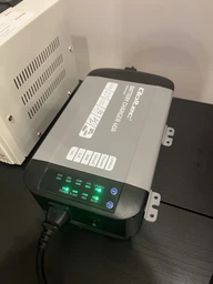 Зарядное устройство Qoltec Smart Monolith charger for LiFePO4 AGM GEL SLA 40A 12V (5901878519562) фото от покупателей 3