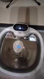 Автопоїлка для котів і собак з аккумулятором поїлка з датчиком руху автономна Smart Wireless Pet Water Fountain бездротова, питний фонтан з фільтром 2.6 Л фото від покупців 2