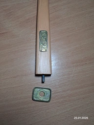 Сковорода чавунна з дерев`яною ручкою WOK 2,2 л
