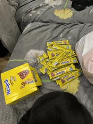 Упаковка какао-напитка Nesquik Быстрорастворимый в стиках 13.5 г х 28 шт (7613036624015)