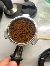 Кофеварка рожковая DELONGHI La Specialista Arte EC9155.MB фото от покупателей 5
