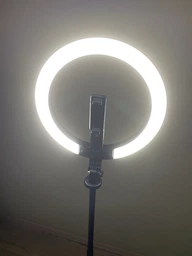 Комплект блогера беспроводной RZTK Aura Light Pro (кольцевая RGB led лампа 26 см 12 В / аккумулятор 1200 мАч / штатив 2.3 м Alum / пульт/ USB Type-C) фото от покупателей 9