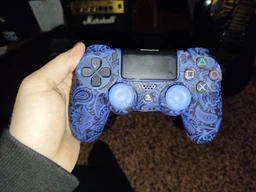 Захисний силіконовий чохол Blue Leaf для геймпаду Sony DualShock 4™ (PS4) + в подарунок накладки на стіки [425940093]