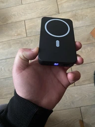 УМБ Павербанк 10000 mAh PD 22.5W Міні, Villini бездротова магнітна зарядка 15W Magsafe, швидка зарядка 3.0 PD, для айфона, телефона, роутера, вбудовані кабелі Lightning, Type-C , V-0017 фото від покупців 9