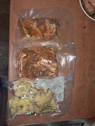 Вакууматор для запаювання продуктів та їжі у вакуумні пакети побутовий вакуумний пакувальник на кухню фото від покупців 16