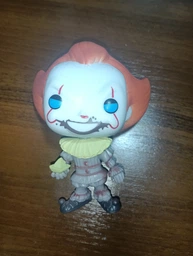 Фигурка из фильма "Оно" Пеннивайз с корабликом (Pennywise with Boat) 9 см КИТАЙ