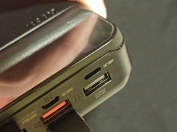 Павербанк PowerBank зі швидкою зарядкою та ліхтарем 30000mAh HOCO J123B |3USB/1Type-C, 22.5W+PD20W| Чорний фото від покупців 2