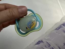 Пустышки Philips AVENT Ultra Air Ночная 6-18 месяцев 2 шт (SCF376/28) фото от покупателей 1