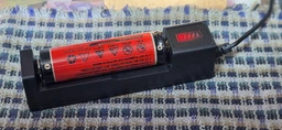 Универсальное USB зарядное устройство для аккумуляторов 18650, 26650, CR123a і інших KRN фото от покупателей 2