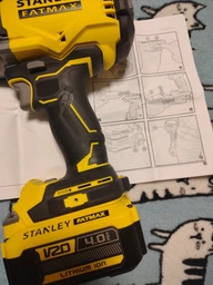 Гайковерт Stanley FatMax, ударный 18V, 4Ah, 950Нм,2000 об/мин,2600 уд/мин,2.66кг (SFMCF940M1)