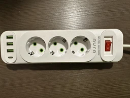 Сетевой фильтр-удлинитель Aura Energy на 3 розетки, 3 USB-A + USB-C (PD) 2 м Black (AUEMFP33PD2MB) фото от покупателей 3