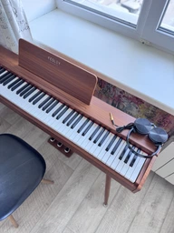 Цифровое пианино Fesley FEP760 (стойка, 3 педали, пюпитр, блок питания) фото от покупателей 2