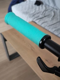 Грипси ODI Elite Flow, V2.1 Lock-On, Mint w/Black Clamp, м'ятні із чорними замками фото від покупців 3