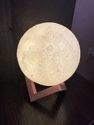 Ночник 3D аккумуляторная Луна Светильник 5 режимов 5 цветов 3D Moon Touch USB фото от покупателей 11