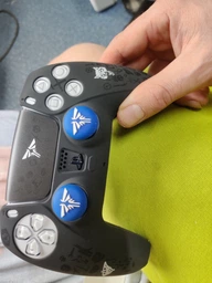 Захисний силіконовий чохол The Last of Us та наліпка на тачпад для геймпада Sony DualSense (PS5) + накладки на стіки фото від покупців 1
