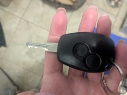 Корпус автоключа для Renault logan trafic dacia master laguna duster clio Galakeys 2 кнопки (06-02)