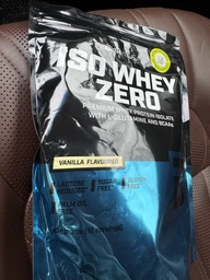 Сывороточный протеин изолят BioTech Iso Whey Zero (500 г) биотеч изо вей зеро cookies