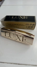 Увлажняющая губная помада Avon LUXE Lustering Nude/Камелия