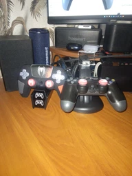 Подставка-зарядка для джойстиков PS4