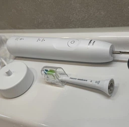 Электрическая зубная щетка PHILIPS Sonicare HX7110/02 серии 5500 фото от покупателей 4