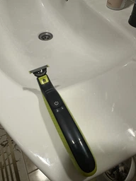 Электростанок Philips OneBlade QP2721/20 (8720689001151) фото от покупателей 14